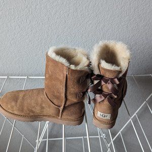 Ugg Women’s Bailey Bow II Boot Chestnut Size 7